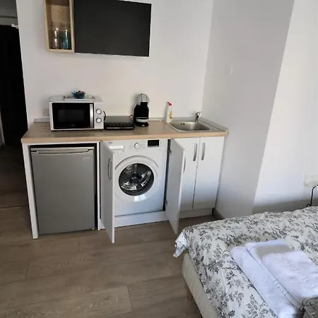 דירה Lovely Center - Free Minibar