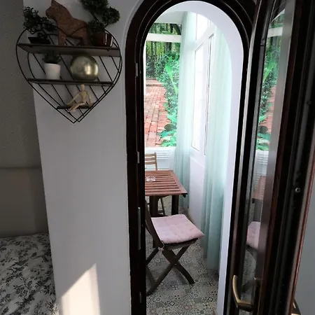 Lovely Center - Free Minibar * Boekarest